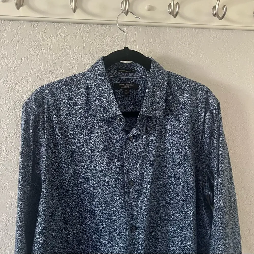 Banana Republic Navy Blue Floral Camden Standard Fit Non-Iron Shirt *Tall*